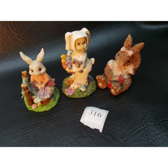 Three small resin Easter Bunny Figures BC316 - Picture 9 of 9
